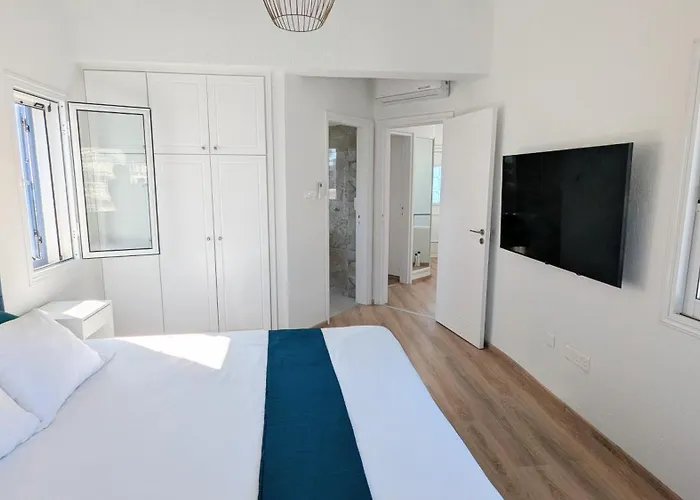 Vila Galatea Stunning First Line Beachfront Klorakas