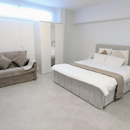 Galatea Stunning First Line Beachfront فيلة